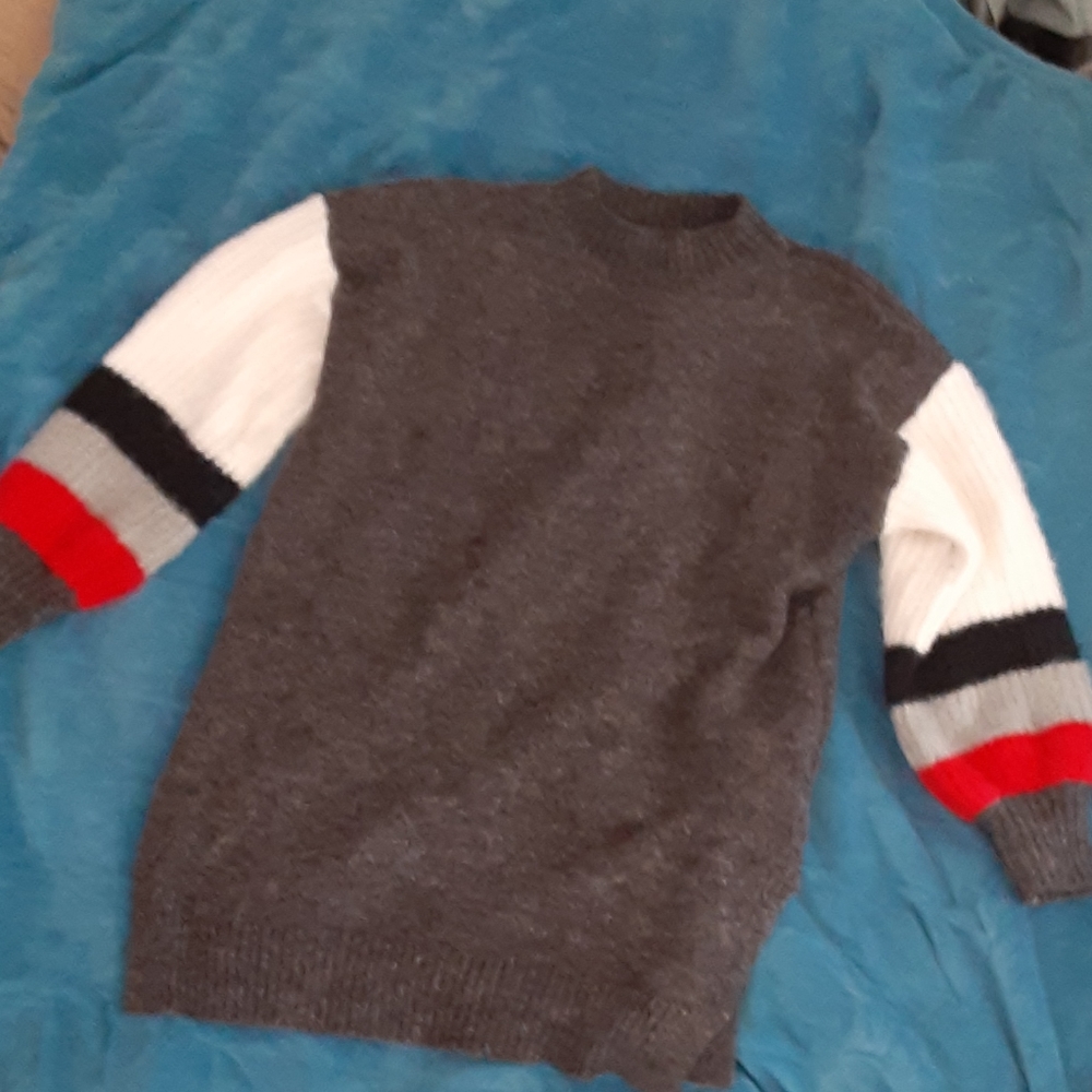 Main Strip Cozy comfy sweater